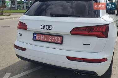 Внедорожник / Кроссовер Audi Q5 2017 в 