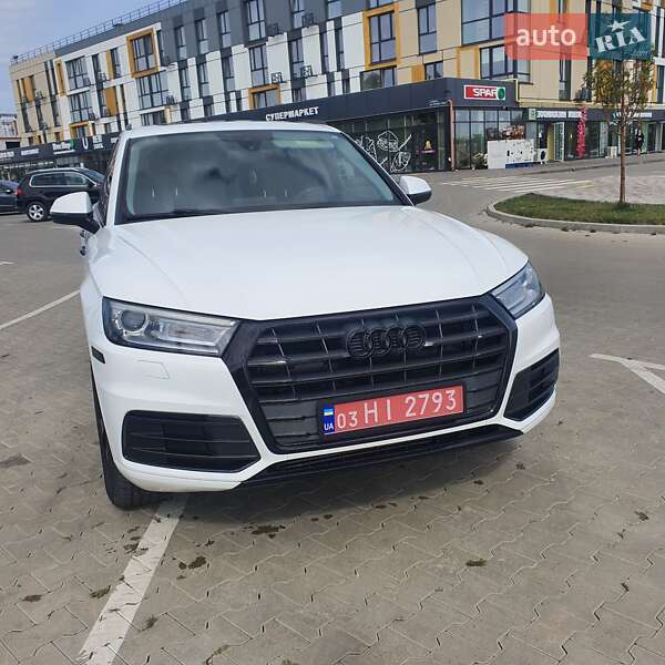 Внедорожник / Кроссовер Audi Q5 2017 в Луцке