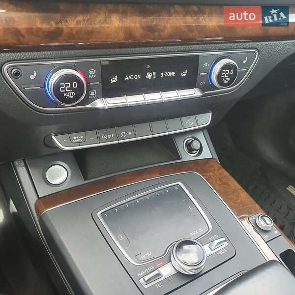 Внедорожник / Кроссовер Audi Q5 2017 в Луцке