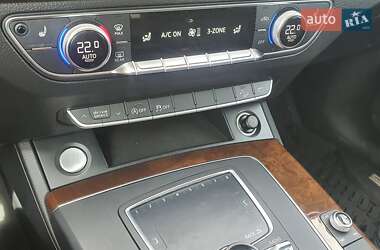 Внедорожник / Кроссовер Audi Q5 2017 в 