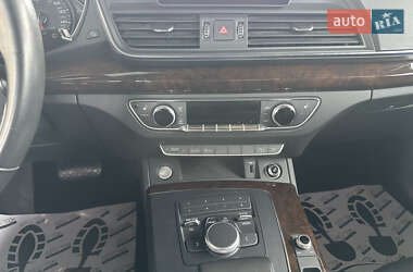 Внедорожник / Кроссовер Audi Q5 2019 в 