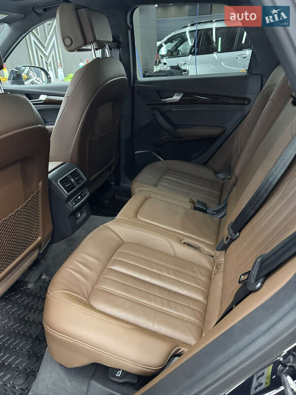 Внедорожник / Кроссовер Audi Q5 2018 в Ужгороде фото 6 Внедорожник / Кроссовер Audi Q5 2018 в Ужгороде