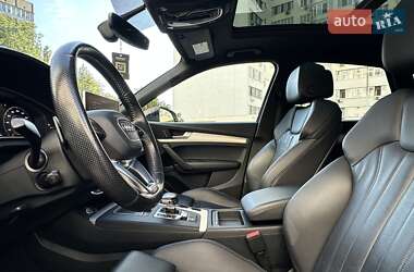 Внедорожник / Кроссовер Audi Q5 2017 в 