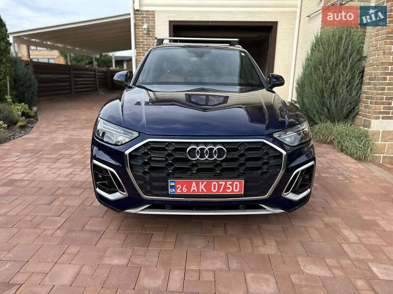 Внедорожник / Кроссовер Audi Q5 2022 в Черновцах