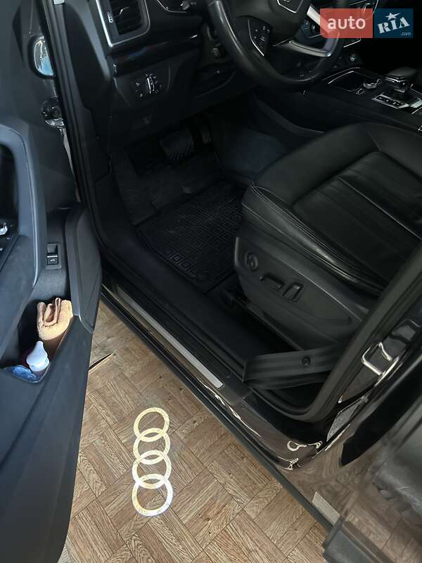 Позашляховик / Кросовер Audi Q5 2018 в Славуті фото 17 Позашляховик / Кросовер Audi Q5 2018 в Славуті