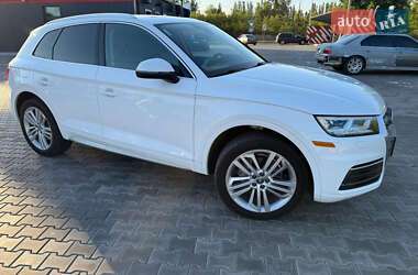 Внедорожник / Кроссовер Audi Q5 2017 в Кривом Роге
