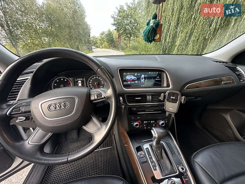 Позашляховик / Кросовер Audi Q5 2016 в Києві