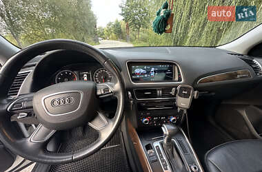 Внедорожник / Кроссовер Audi Q5 2016 в 