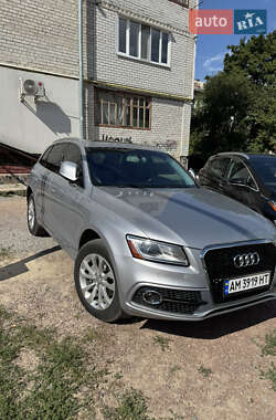 Внедорожник / Кроссовер Audi Q5 2015 в 