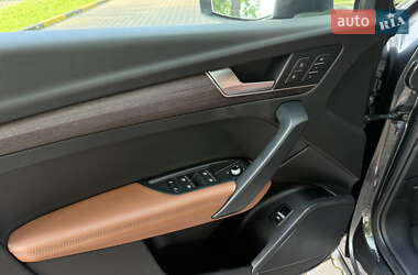 Внедорожник / Кроссовер Audi Q5 2020 в 