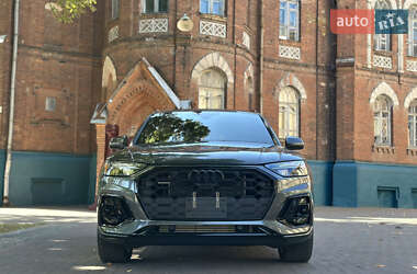 Внедорожник / Кроссовер Audi Q5 2024 в 