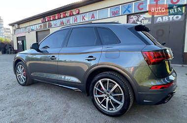 Внедорожник / Кроссовер Audi Q5 2024 в 