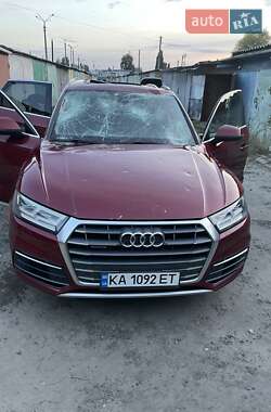 Внедорожник / Кроссовер Audi Q5 2017 в 