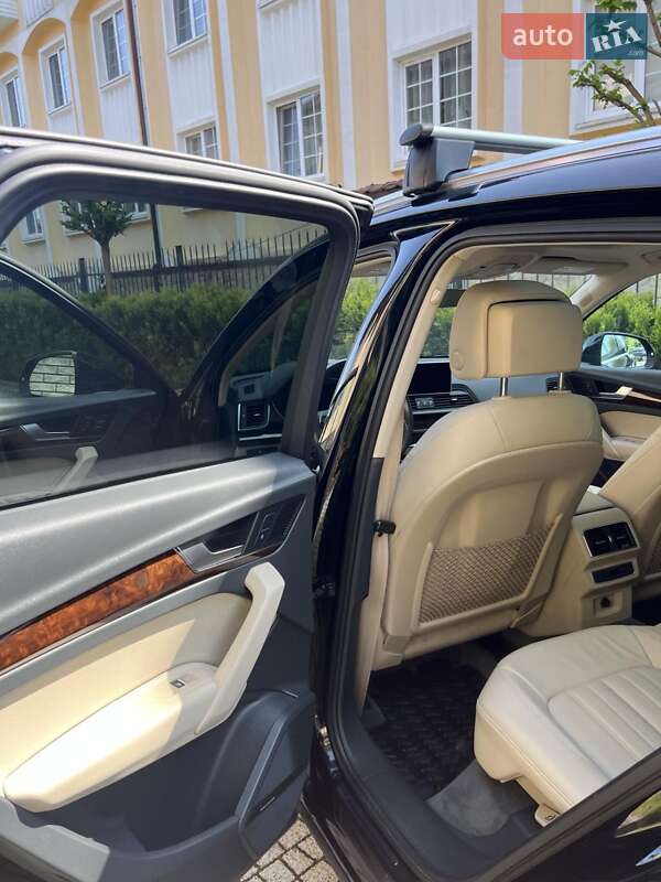 Внедорожник / Кроссовер Audi Q5 2018 в Стрые