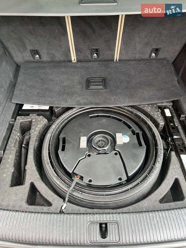 Внедорожник / Кроссовер Audi Q5 2018 в Стрые