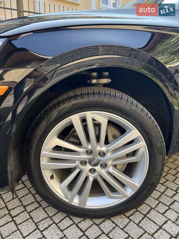 Внедорожник / Кроссовер Audi Q5 2018 в Стрые