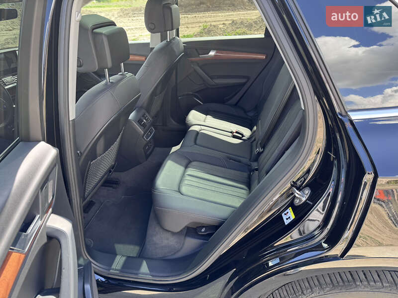 Позашляховик / Кросовер Audi Q5 2020 в Рівному