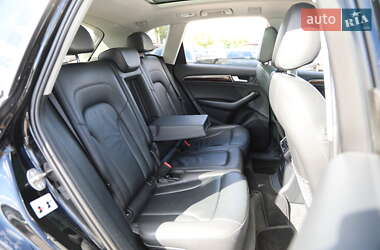 Внедорожник / Кроссовер Audi Q5 2016 в 