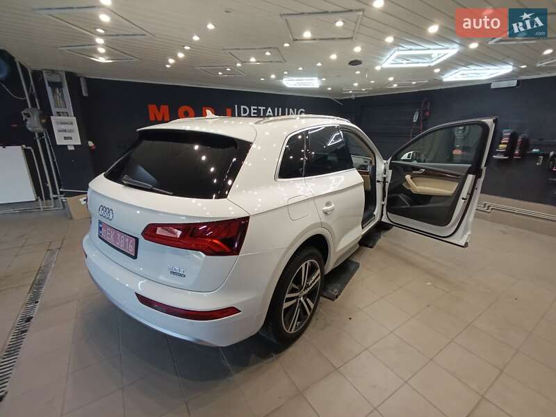 Внедорожник / Кроссовер Audi Q5 2018 в Нововолынске фото 9 Внедорожник / Кроссовер Audi Q5 2018 в Нововолынске