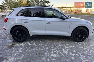 Внедорожник / Кроссовер Audi Q5 2023 в 