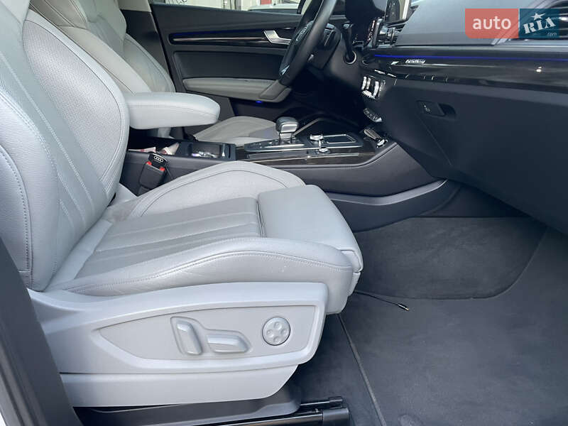 Позашляховик / Кросовер Audi Q5 2018 в Лубнах