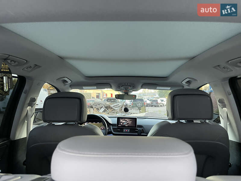 Позашляховик / Кросовер Audi Q5 2018 в Лубнах