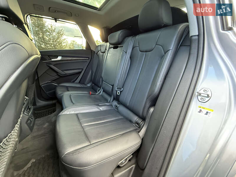 Внедорожник / Кроссовер Audi Q5 2018 в Стрые
