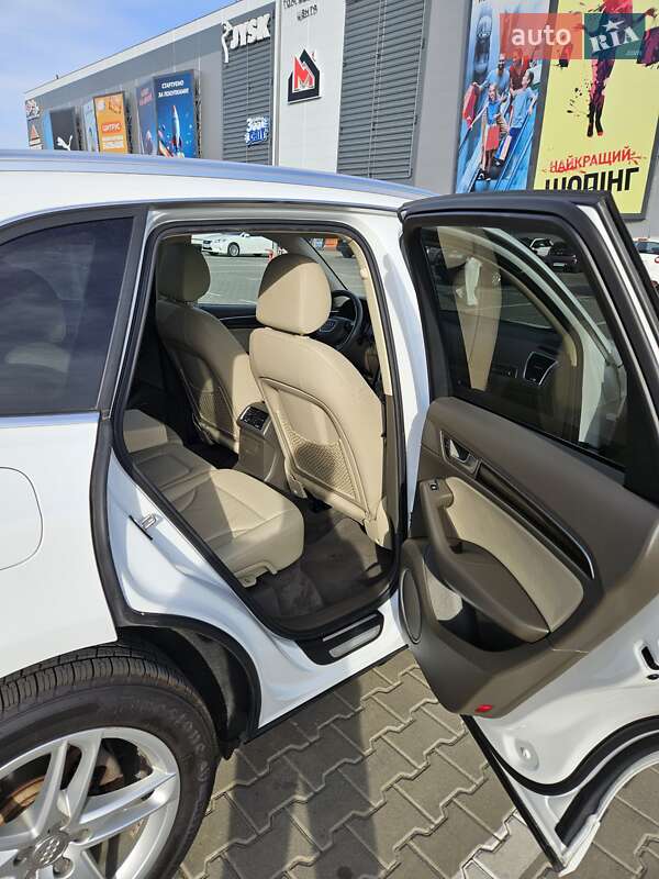 Внедорожник / Кроссовер Audi Q5 2012 в Одессе