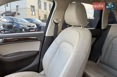 Позашляховик / Кросовер Audi Q5 2015 в 