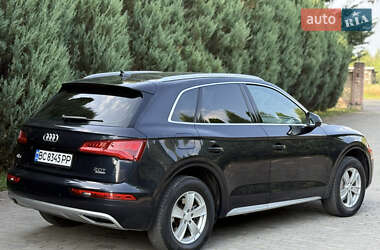 Внедорожник / Кроссовер Audi Q5 2017 в 