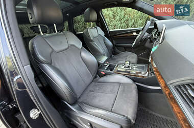 Внедорожник / Кроссовер Audi Q5 2017 в 