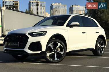 Внедорожник / Кроссовер Audi Q5 2022 в Киеве