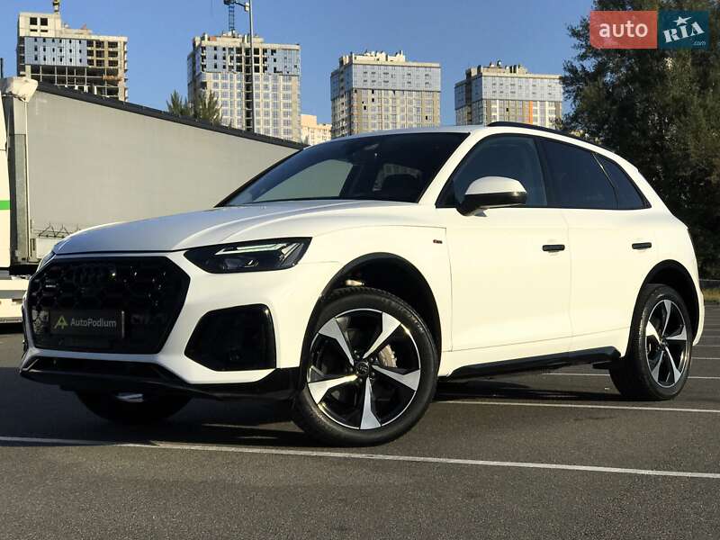 Позашляховик / Кросовер Audi Q5 2022 в Києві