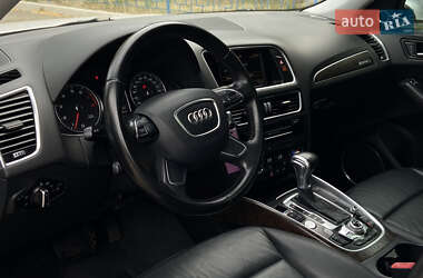 Позашляховик / Кросовер Audi Q5 2015 в 