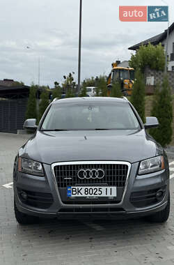 Внедорожник / Кроссовер Audi Q5 2012 в 