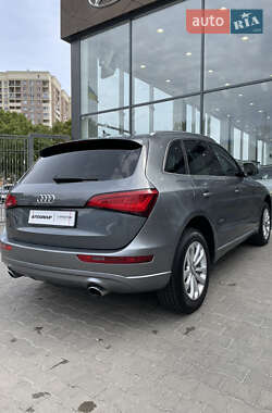 Позашляховик / Кросовер Audi Q5 2013 в 
