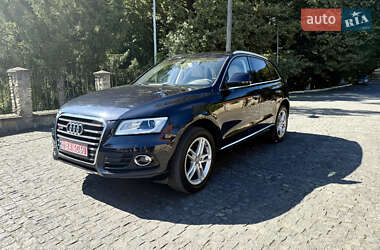 Позашляховик / Кросовер Audi Q5 2015 в 