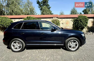 Позашляховик / Кросовер Audi Q5 2015 в 