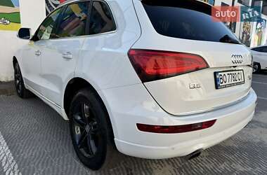 Позашляховик / Кросовер Audi Q5 2015 в 
