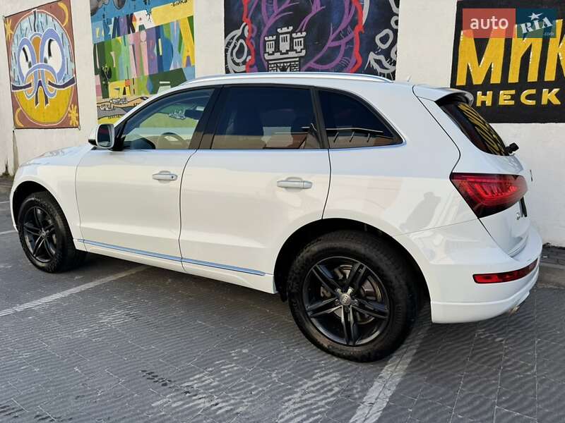 Позашляховик / Кросовер Audi Q5 2015 в Львові фото 14 Позашляховик / Кросовер Audi Q5 2015 в Львові