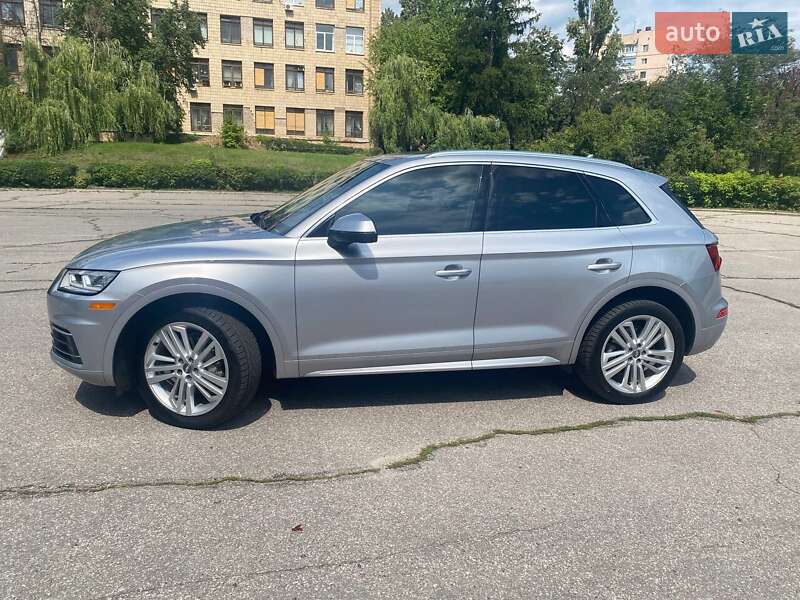 Внедорожник / Кроссовер Audi Q5 2018 в Харькове