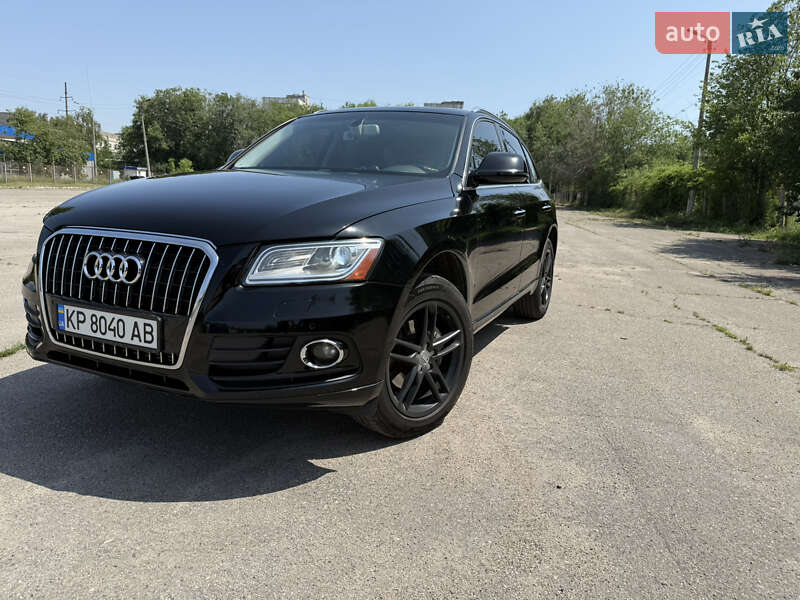 Внедорожник / Кроссовер Audi Q5 2015 в 