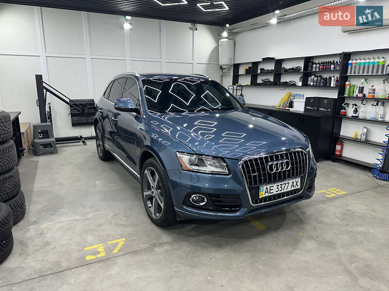 Позашляховик / Кросовер Audi Q5 2015 в Дніпрі