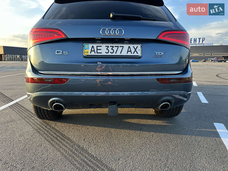 Позашляховик / Кросовер Audi Q5 2015 в Дніпрі
