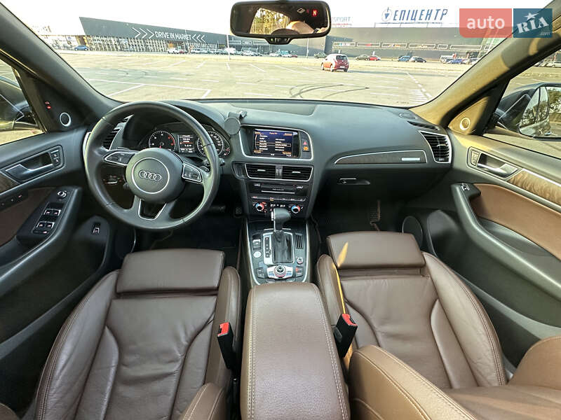 Позашляховик / Кросовер Audi Q5 2015 в Дніпрі