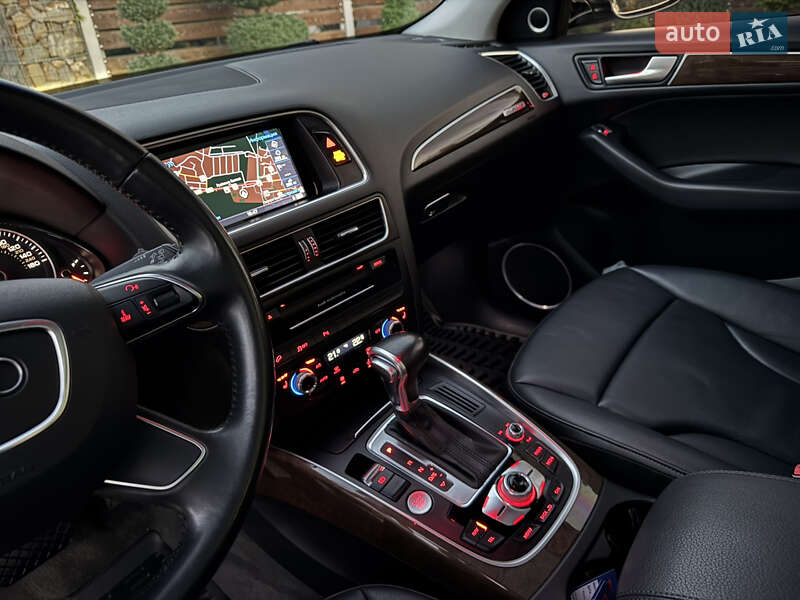 Позашляховик / Кросовер Audi Q5 2016 в Стрию