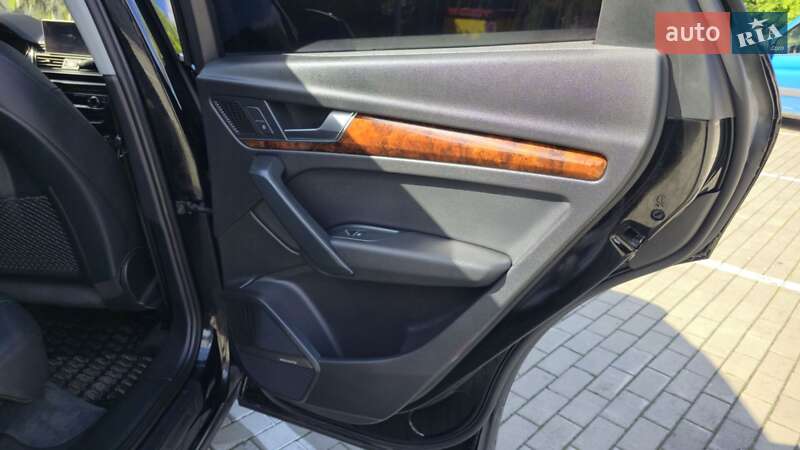 Внедорожник / Кроссовер Audi Q5 2018 в Луцке