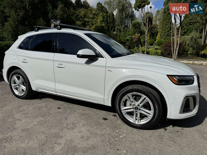 Внедорожник / Кроссовер Audi Q5 2020 в Тернополе