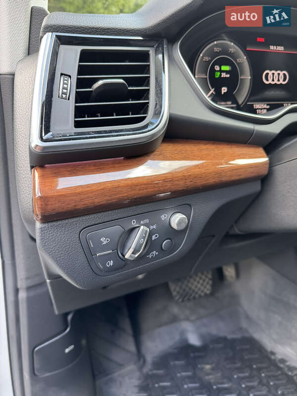 Внедорожник / Кроссовер Audi Q5 2020 в Тернополе