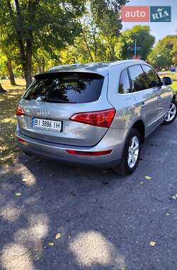 Позашляховик / Кросовер Audi Q5 2011 в 